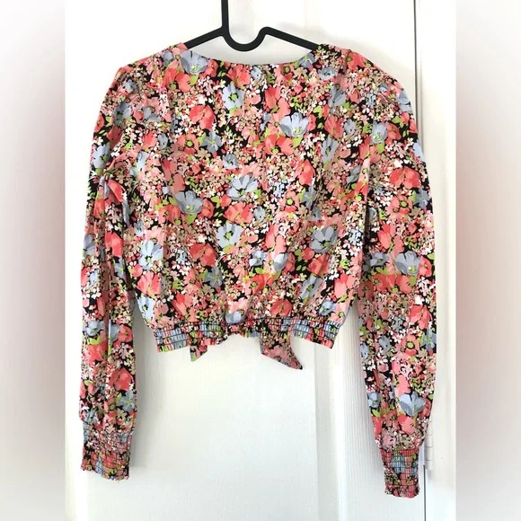 SO Multicolor Floral Tie-Front Blouse - Picture 4 of 4